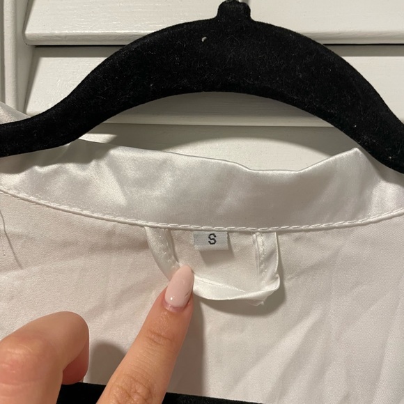 NEVER WORN, BRIDE PIJAMA SET WITH FEATHER - Picture 4 of 8